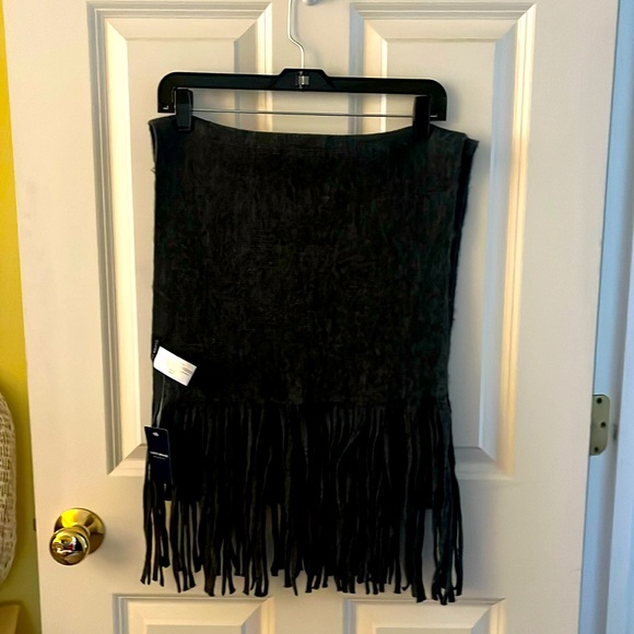 NWT! Lucky Brand Gray Wrap. Unsized. Long fringe. - Picture 1 of 6